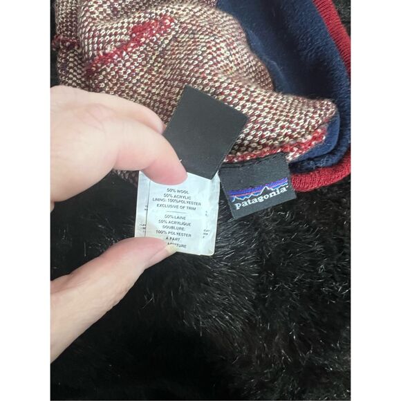 Patagonia Wool-Acrylic Beanie Hat/Beanie Geometric Pattern Nordic Faire Isle os - Picture 3 of 3